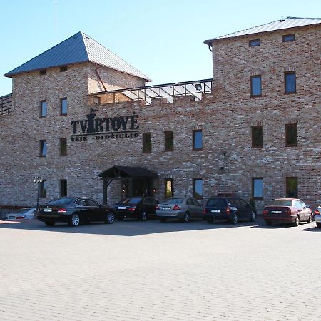 Hotel Tvirtove Prie Didziulio Dėdeliškės Exterior foto